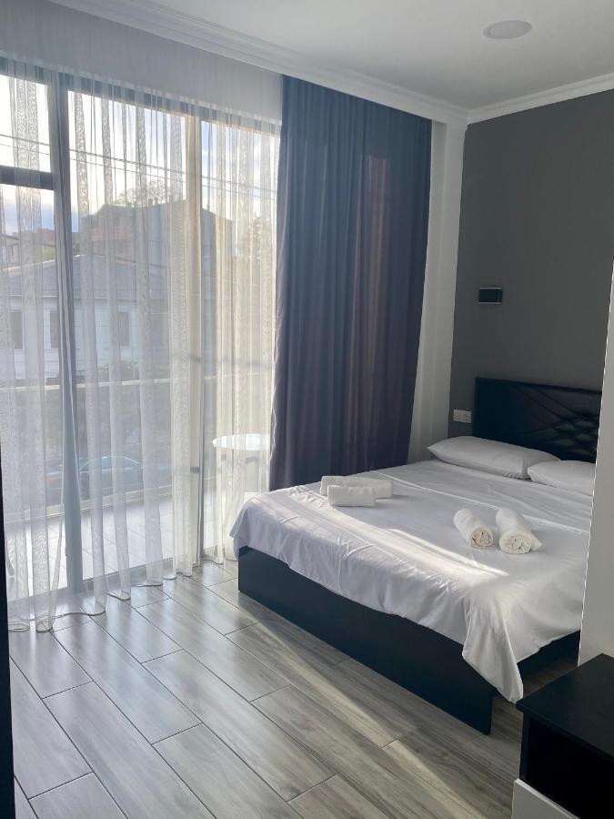 Hotel Niko Кобулети Екстериор снимка